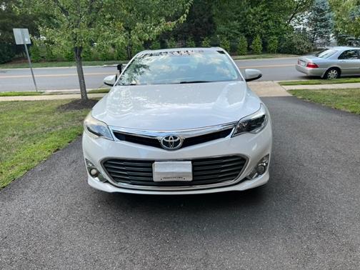 Photo 1 of 12 of 2015 Toyota Avalon XLE